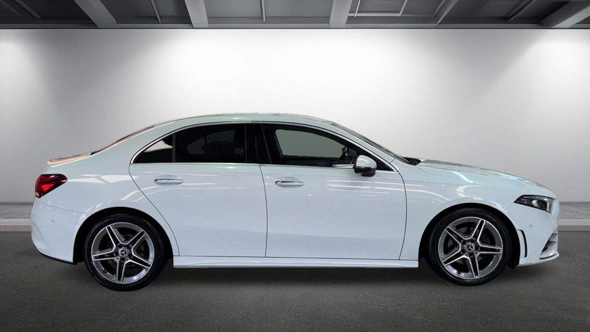 Mercedes-Benz A Class Image 16