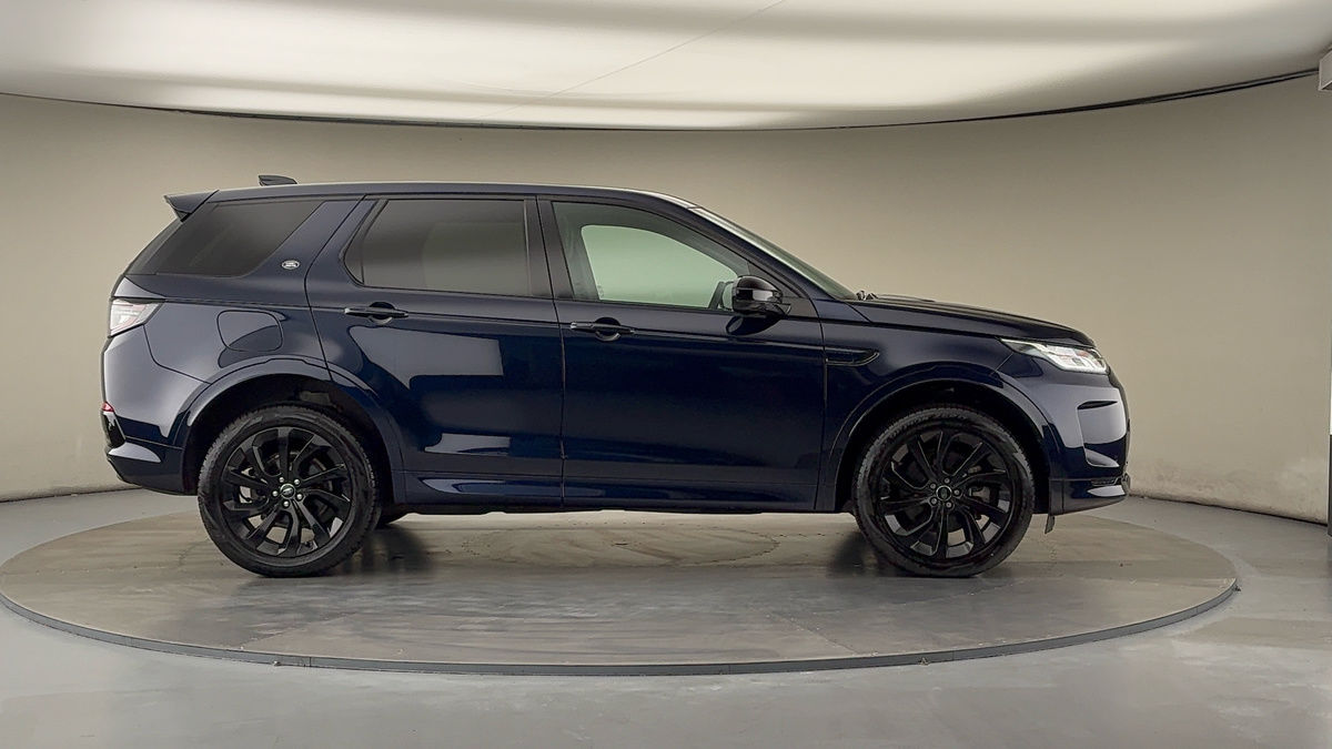 Land Rover Discovery Sport Image 16