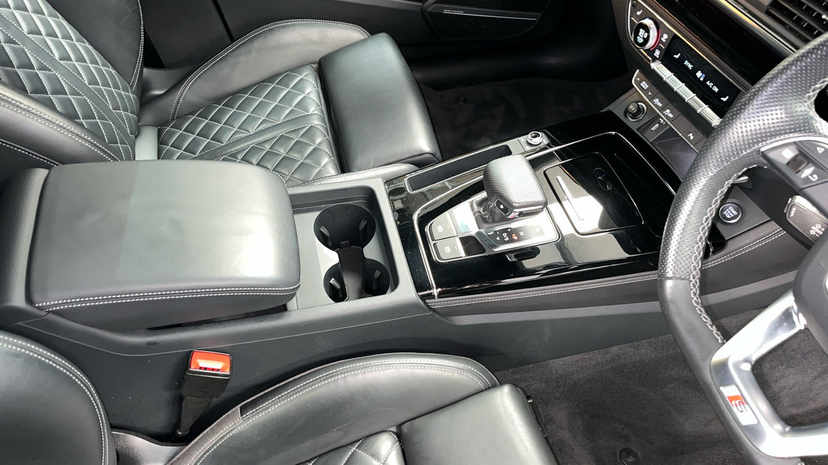 Audi Q5 Image 18