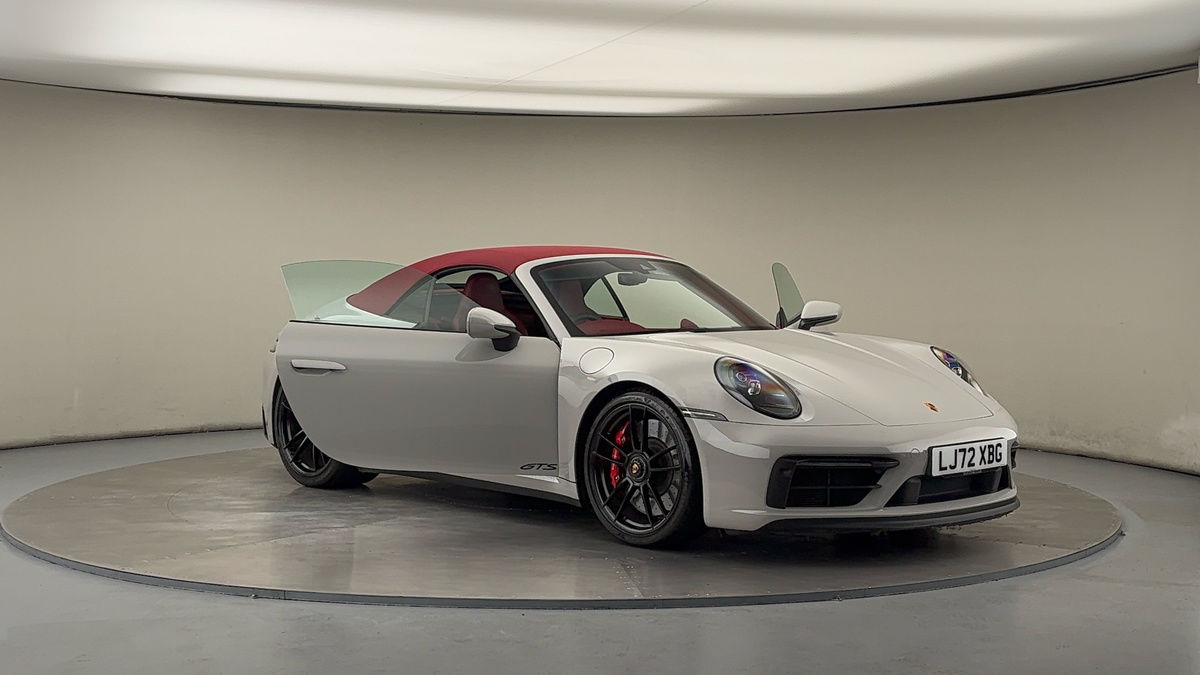 More views of Porsche 911
