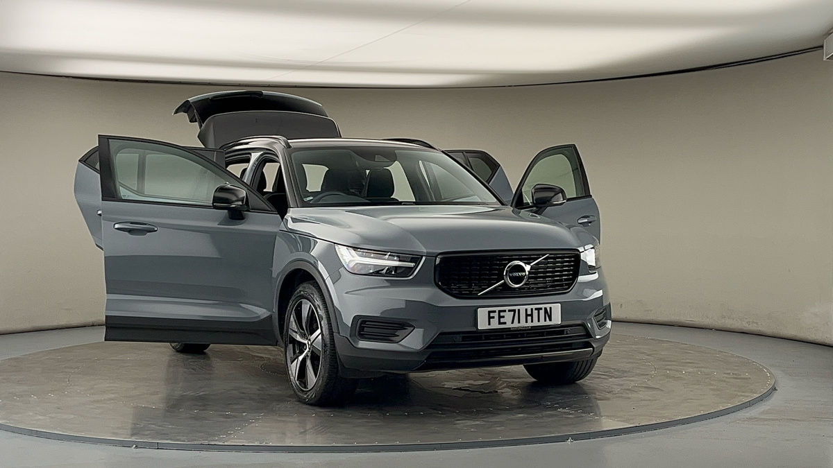More views of Volvo XC40