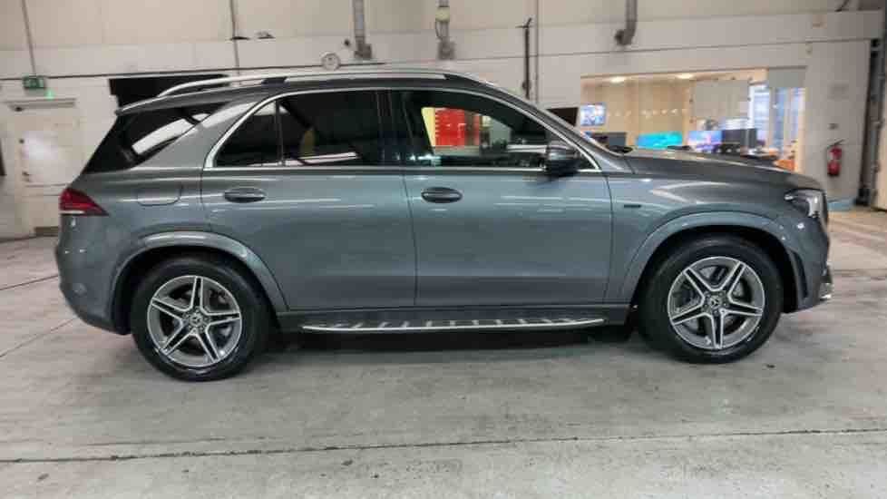 More views of Mercedes-Benz GLE
