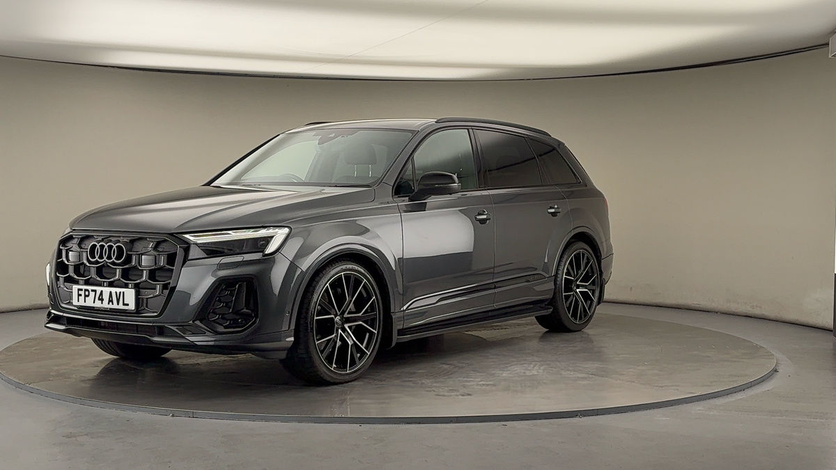 More views of Audi Q7