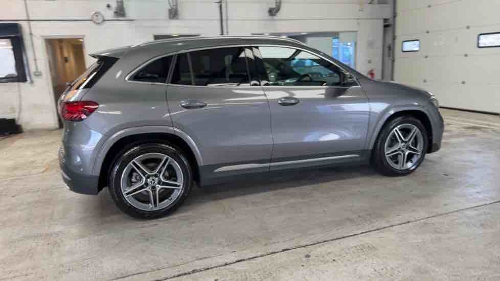 More views of Mercedes-Benz GLA