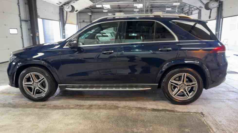 More views of Mercedes-Benz GLE