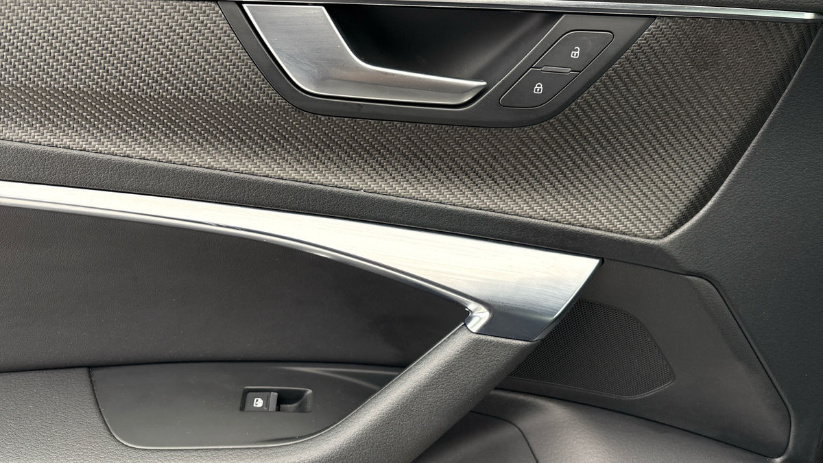 Audi A6 Saloon Image 19