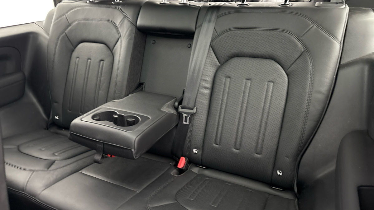 Land Rover Defender 90 Urban Image 9