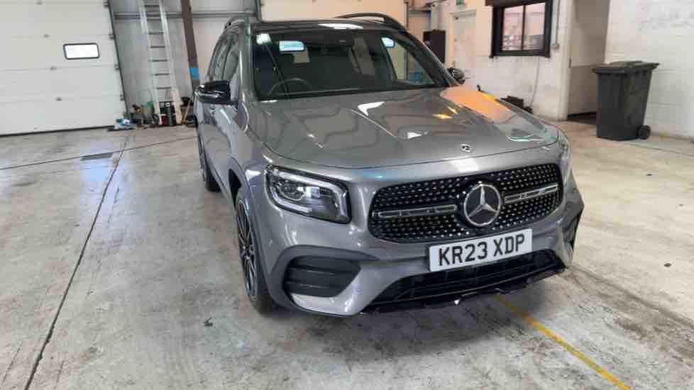 More views of Mercedes-Benz GLB