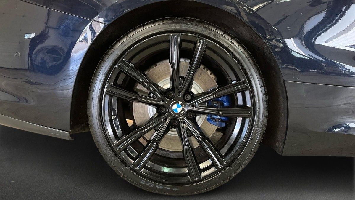 BMW 8 Series Image 10