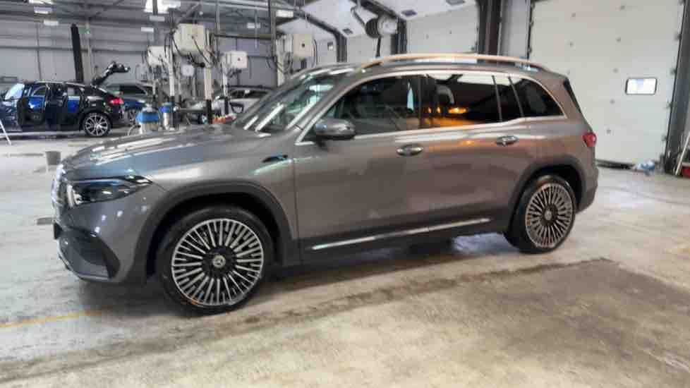 More views of Mercedes-Benz EQB