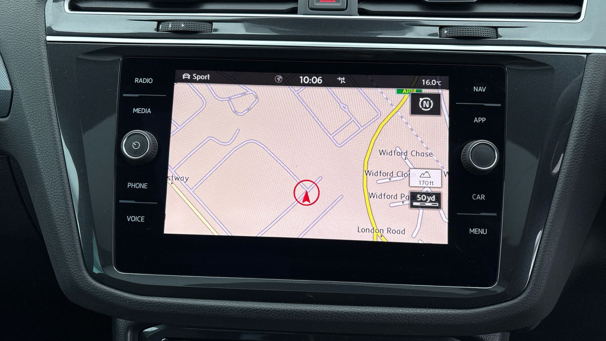 Volkswagen Tiguan Image 17