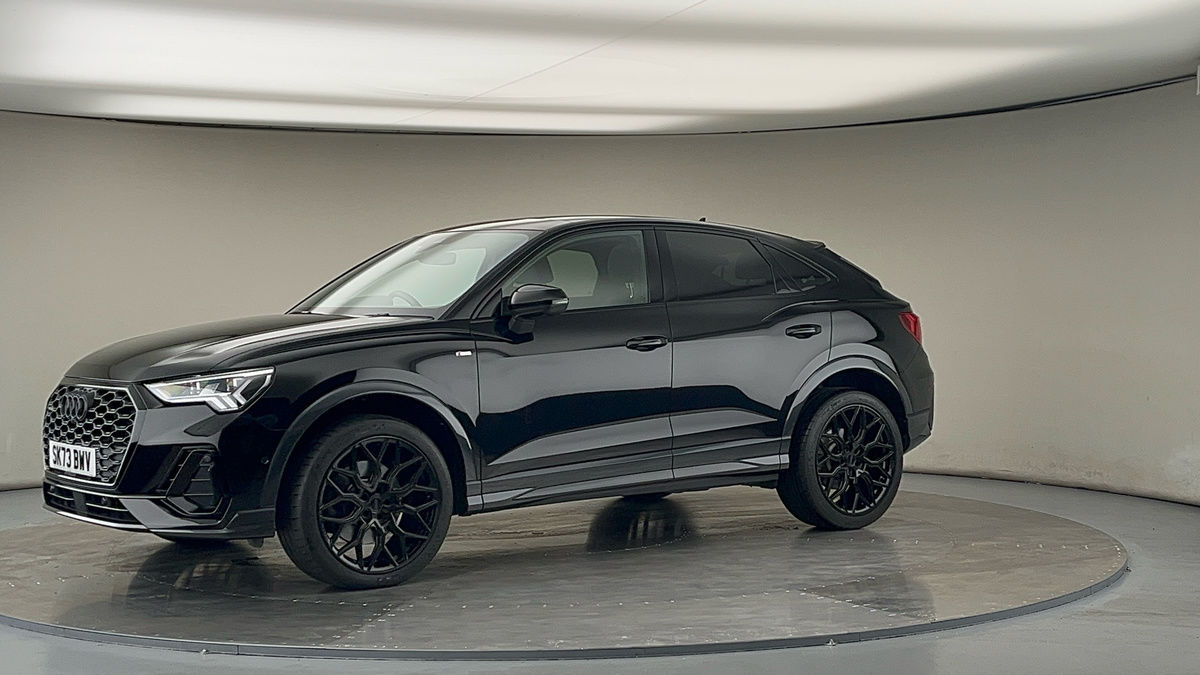 More views of Audi Q3