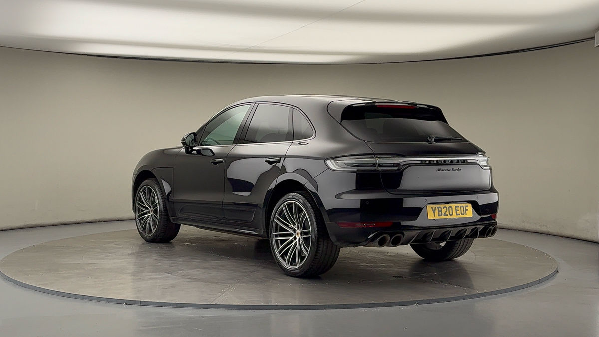 Porsche Macan Image 2