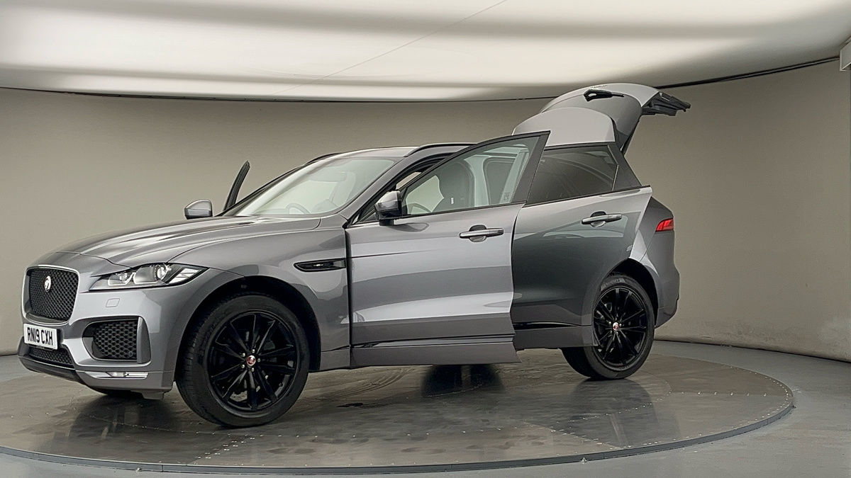 More views of Jaguar F-PACE