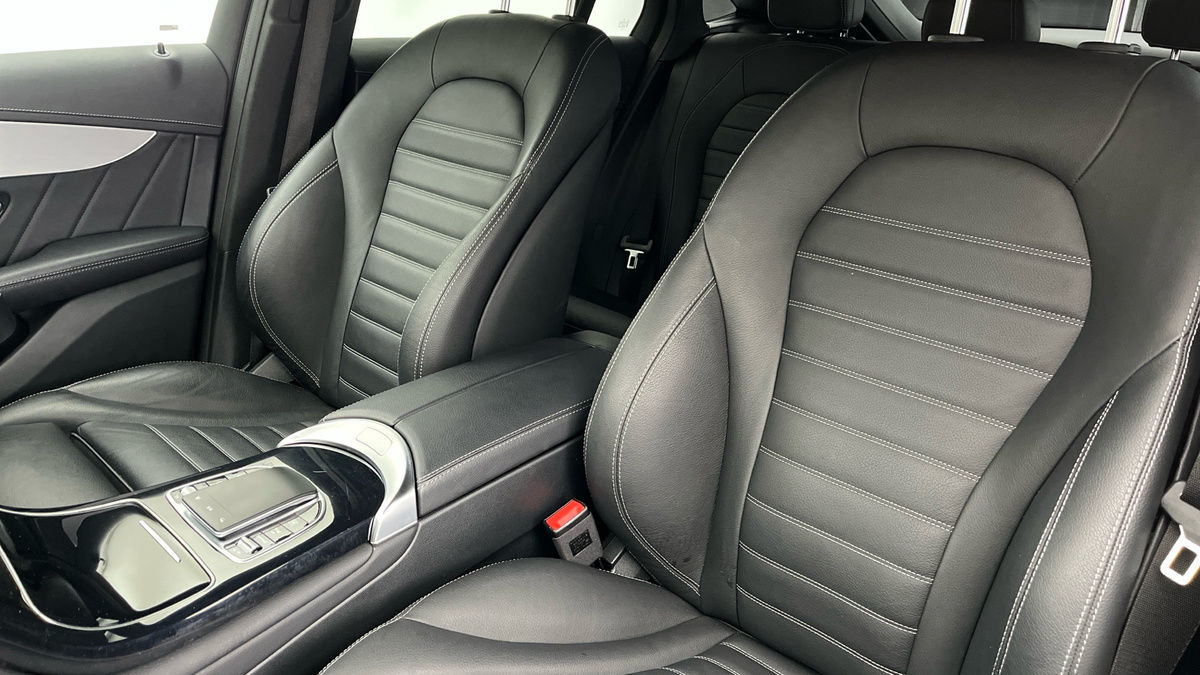 Mercedes-Benz GLC Image 19