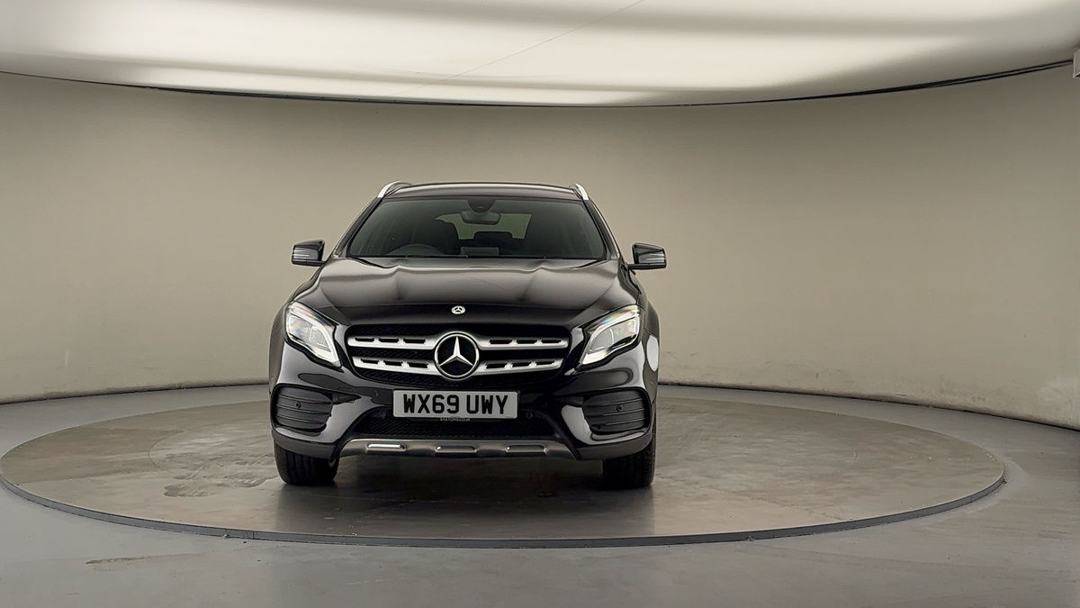 More views of Mercedes-Benz GLA