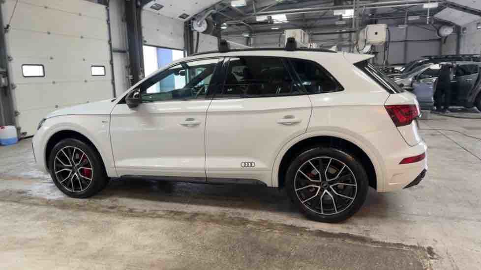 More views of Audi Q5