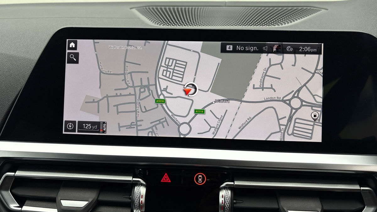 BMW 3 Series Image 17