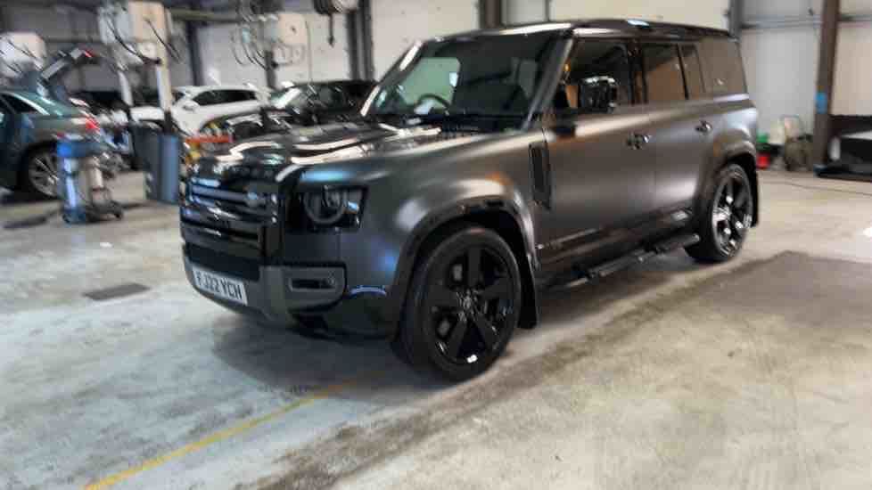 More views of Land Rover Defender 110
