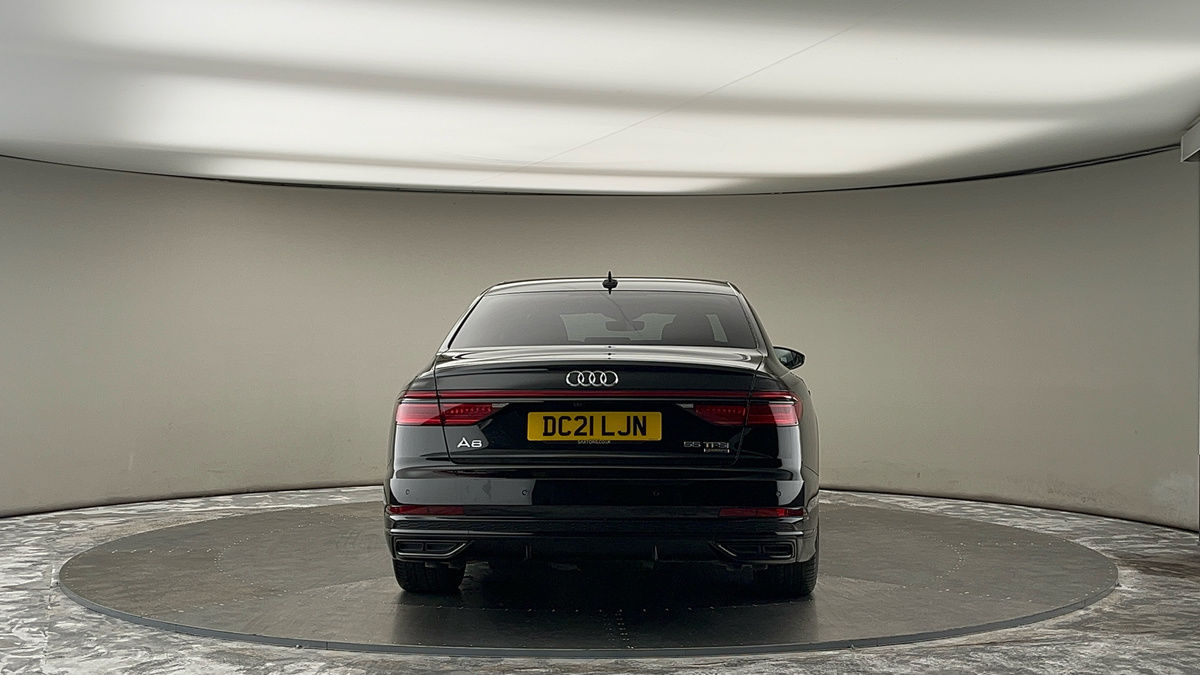 Audi A8 Image 4