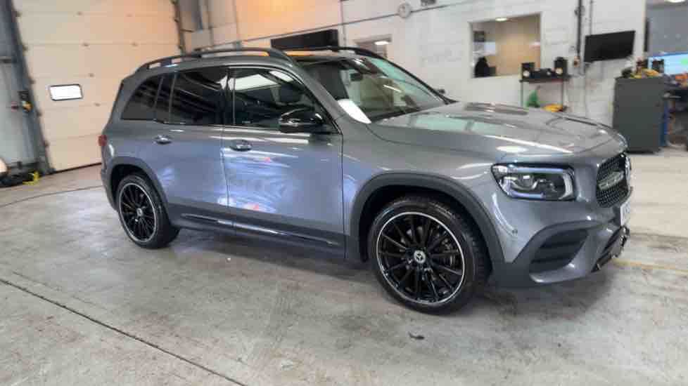 More views of Mercedes-Benz GLB