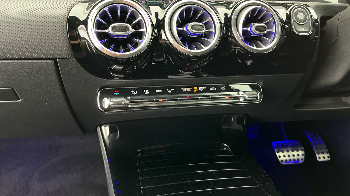 Mercedes-Benz A Class Image 6