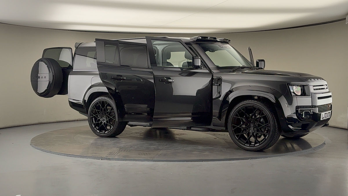 More views of Land Rover Defender 130