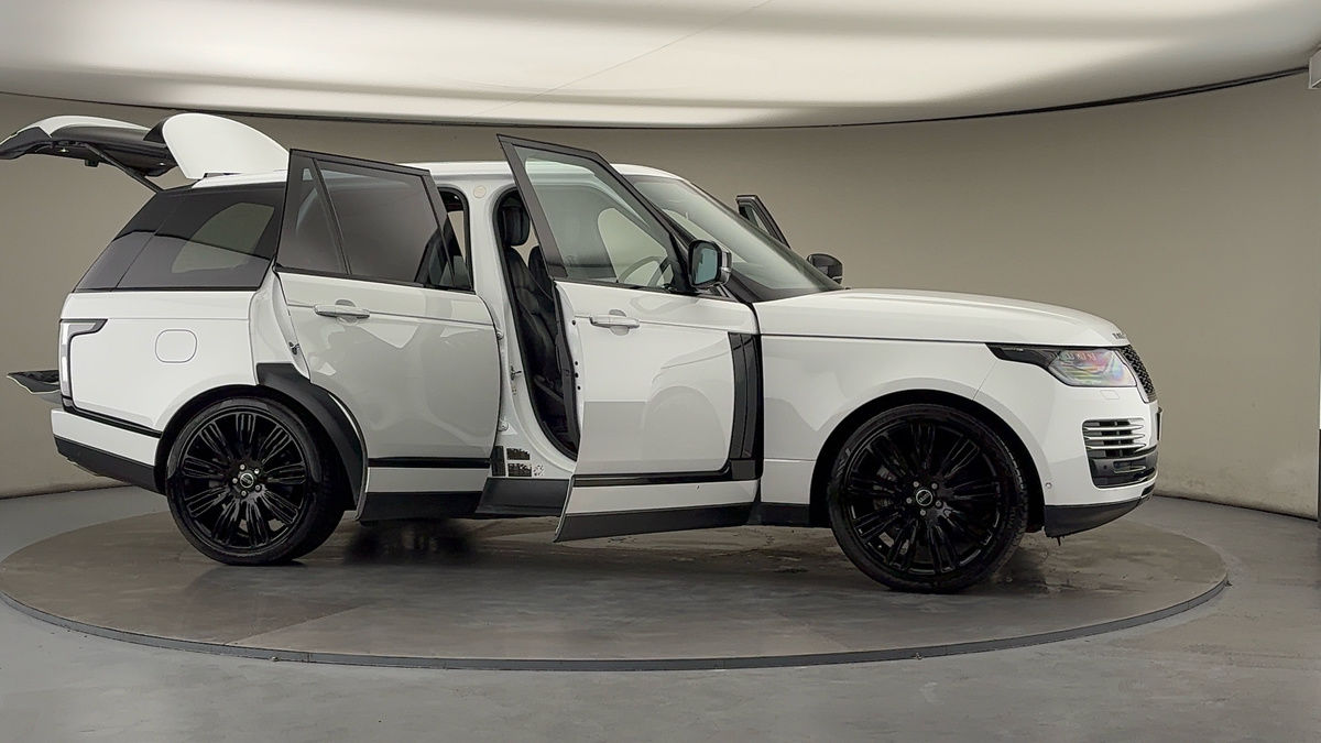 More views of Land Rover Range Rover