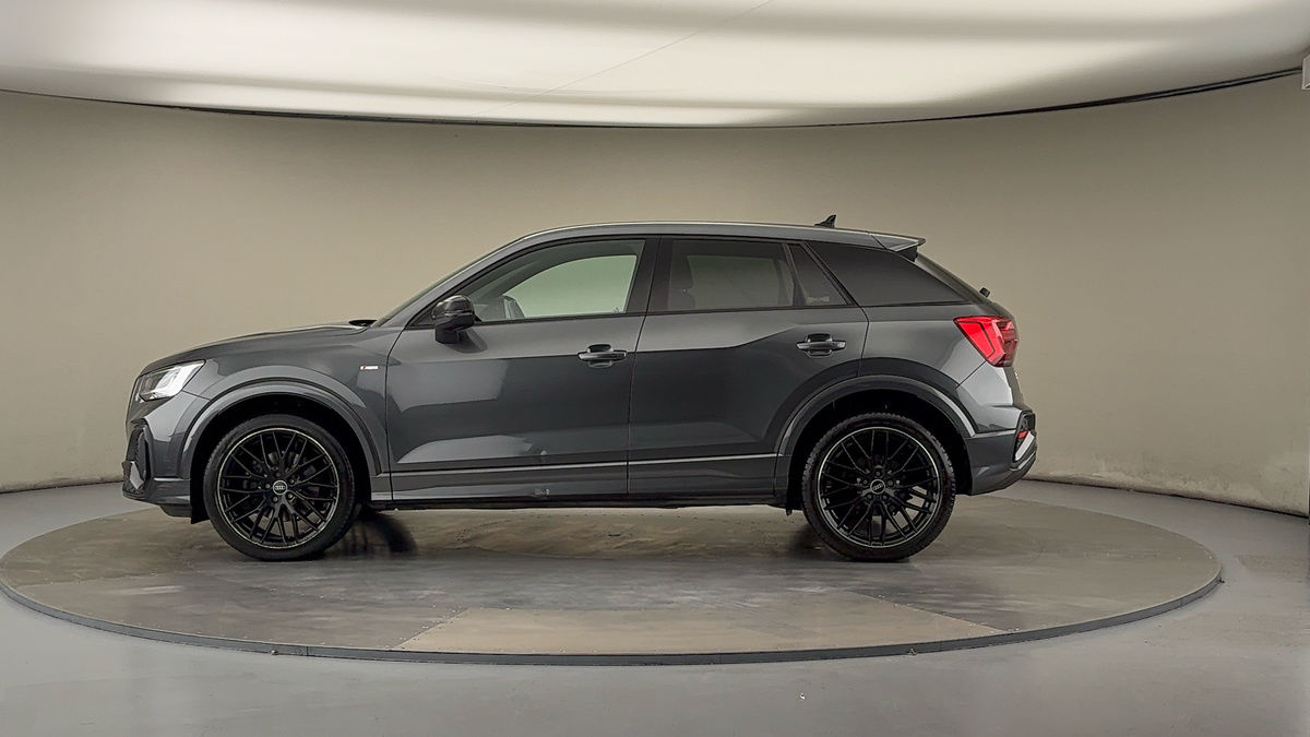 Audi Q2 Image 21