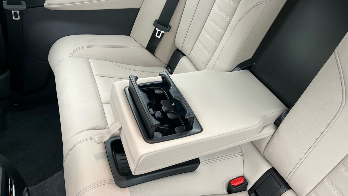 BMW 2 Series Image 9