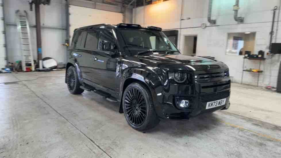 More views of Land Rover Defender 110