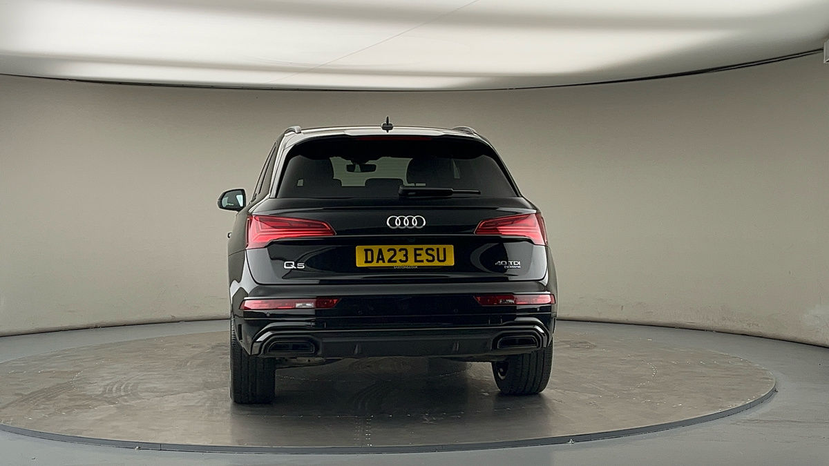 More views of Audi Q5