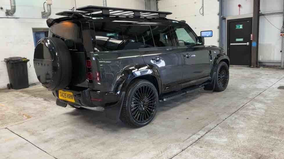 More views of Land Rover Defender 110