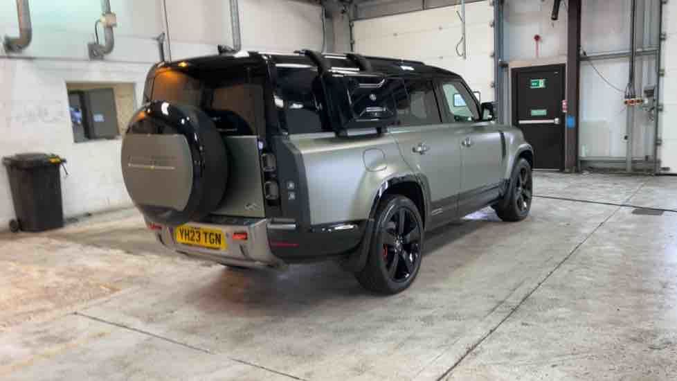 More views of Land Rover Defender 130