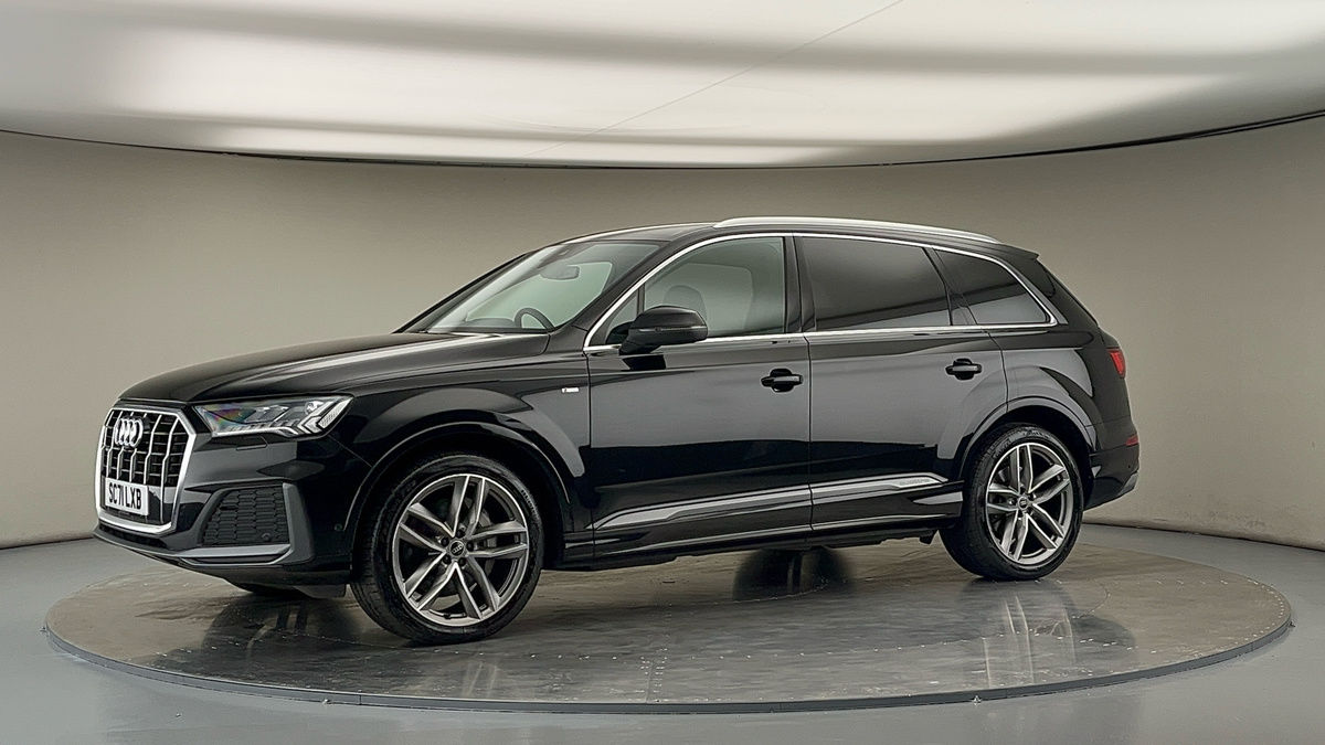 More views of Audi Q7