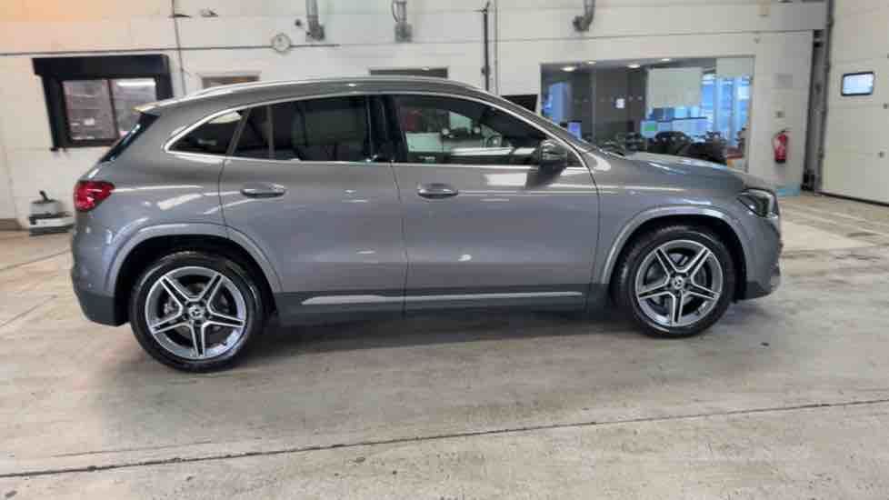 More views of Mercedes-Benz GLA