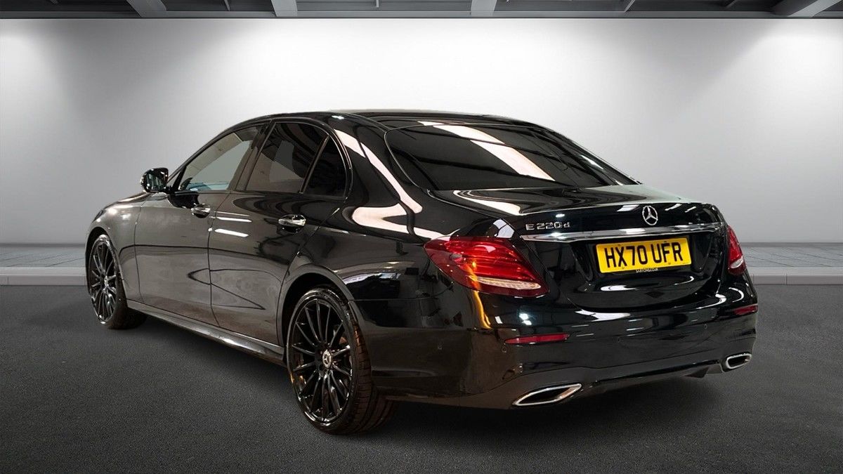 Mercedes-Benz E Class Image 2