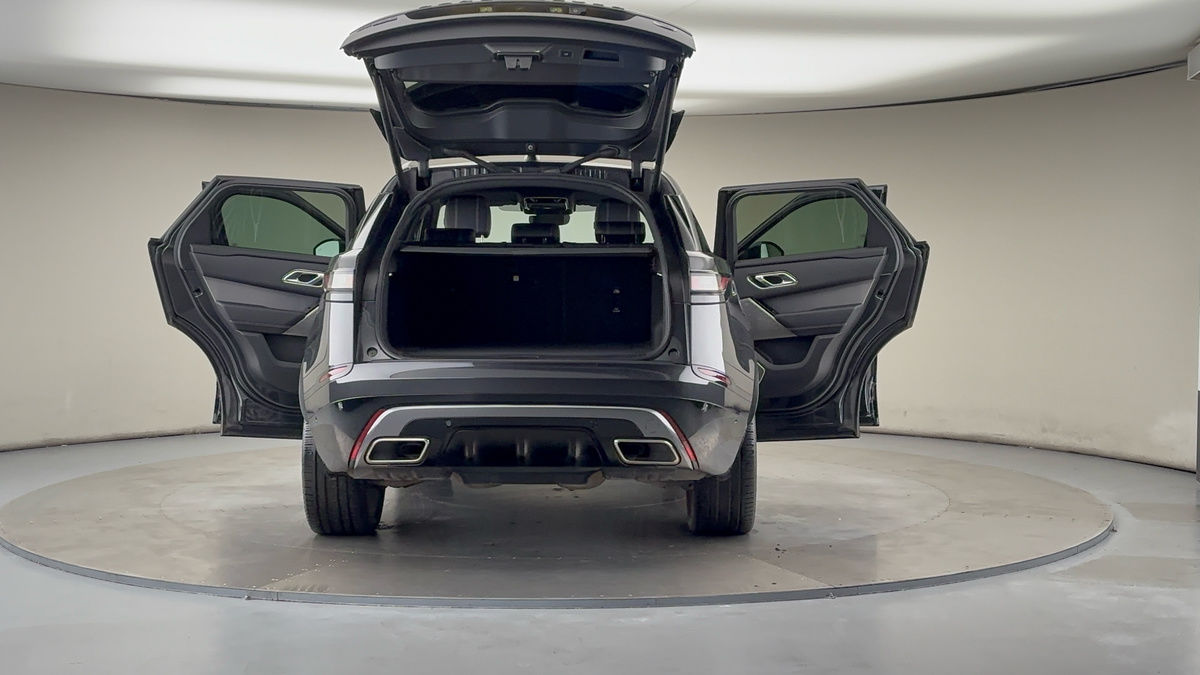 More views of Land Rover Range Rover Velar