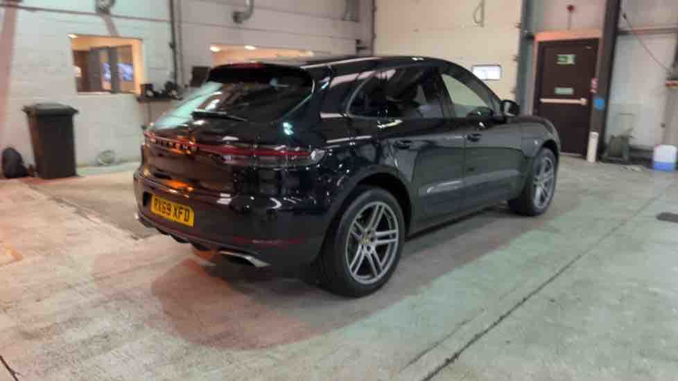 More views of Porsche Macan