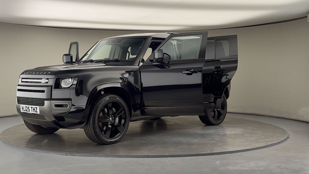 More views of Land Rover Defender 110