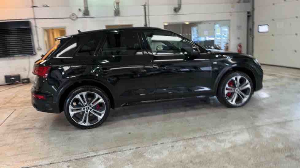 More views of Audi Q5