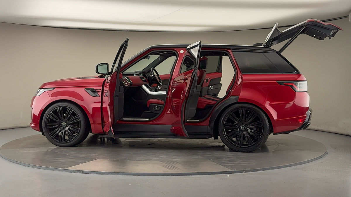 More views of Land Rover Range Rover Sport