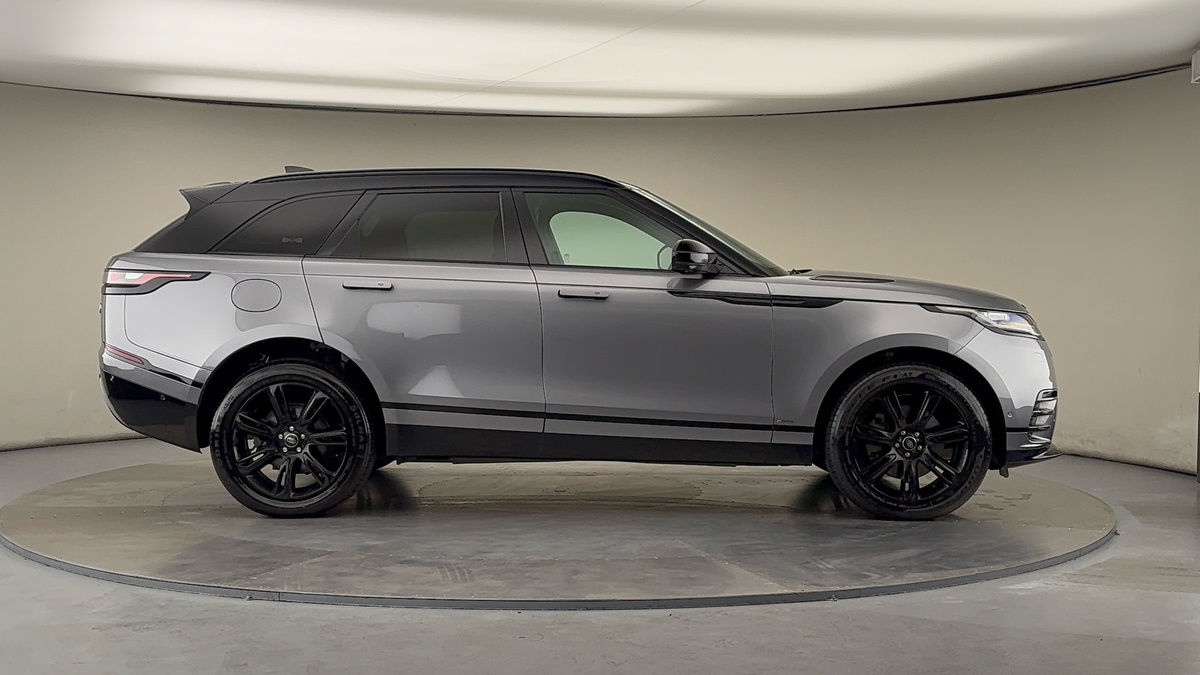 Land Rover Range Rover Velar Image 16
