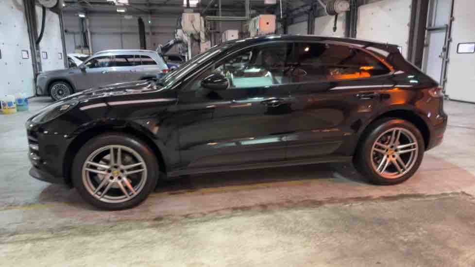 More views of Porsche Macan