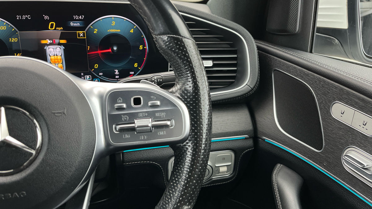 Mercedes-Benz GLE Image 14