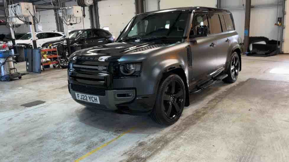More views of Land Rover Defender 110
