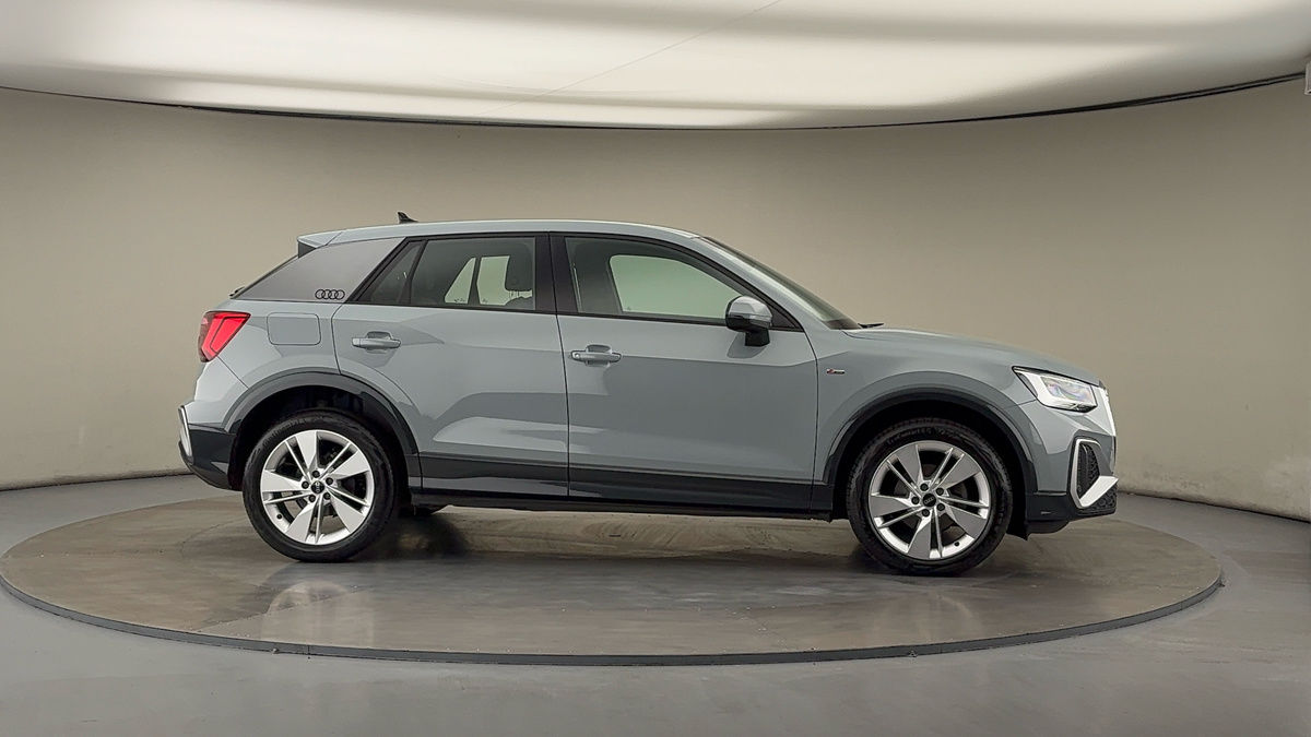 More views of Audi Q2