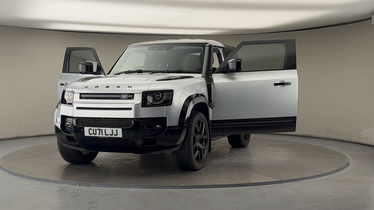 More views of Land Rover Defender 90