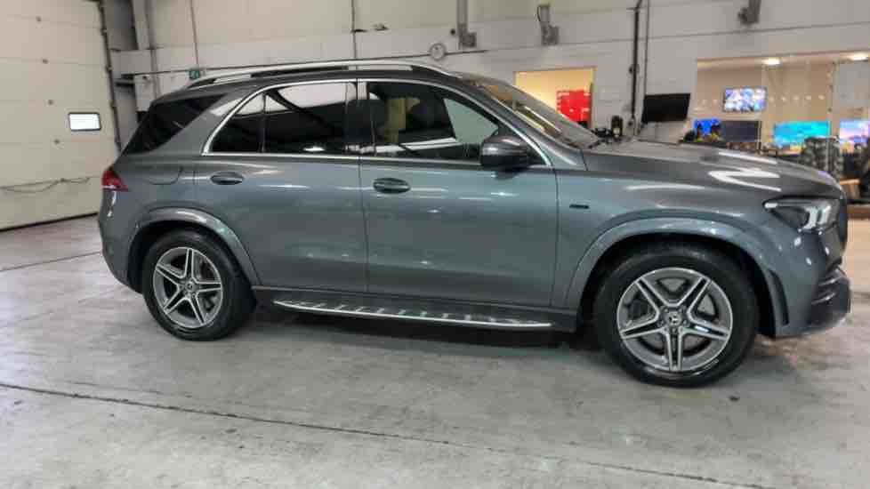 More views of Mercedes-Benz GLE
