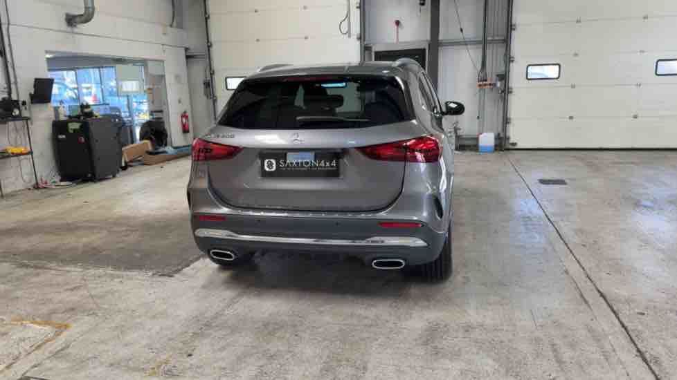 More views of Mercedes-Benz GLA